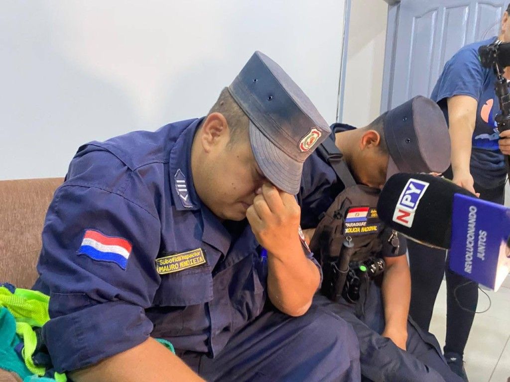 Policiais paraguaios são presos após tentar extorquir brasileiros na fronteira