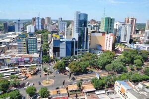A 'Invasão Brasileira' e o Mercado Imobiliário em Ciudad del Este: Desafio ou Oportunidade de Mercado?