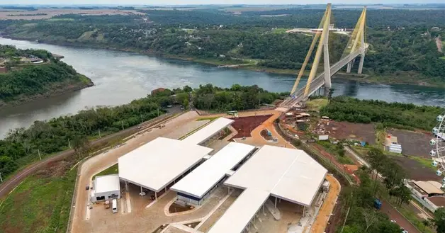 Soberania e Mercado: A Rejeição ao Traslado Aduaneiro para Foz do Iguaçu e seus Impactos Transfronteiriços